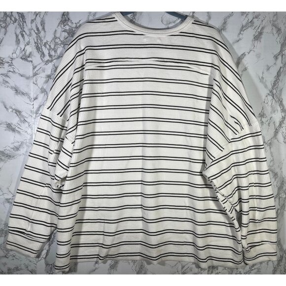 Maurices Striped Long Sleeve textured Crewneck Sweatshirt Size 2X - Picture 2 of 7
